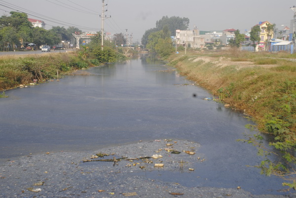 Hải[-]Dương:[-]Nhiều[-]doanh[-]nghiệp[-]tại[-]Cụm[-]công[-]nghiệp[-]Tân[-]Hồng[-]gây[-]ô[-]nhiễm[-]môi[-]trường[-]
